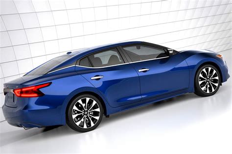 2016 Nissan Maxima Debuts In New York Priced At 33235