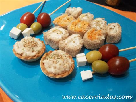 Receta de canapés de calabacines con caviar y queso crema. Receta de canapés variados fáciles y originales | Caceroladas
