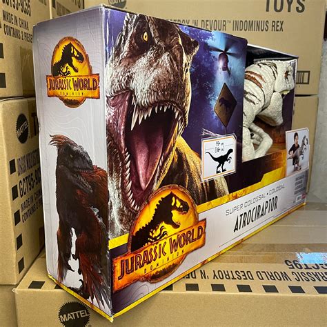Mattel Jurassic World Dominion Giant Atrociraptor Survival Instincs Super Kolosal Tokoh Aksi