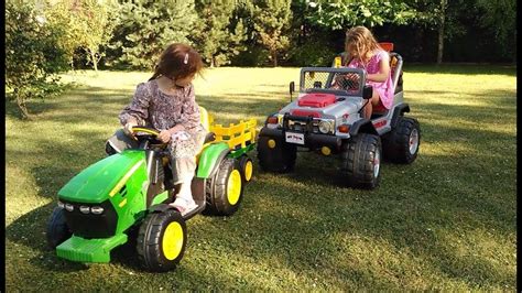 Bought this trailer to go with the peg perego ground loader tractor. Peg Perego Jeep Gaucho & Tractor John Deere 12V - YouTube
