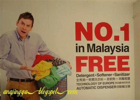Kedai dobi layan diri dibenarkan beroperasi dengan syarat terdapat seorang pekerja yang memantau dan menjaga sop. Dobi Layan Diri - Laundry Bar