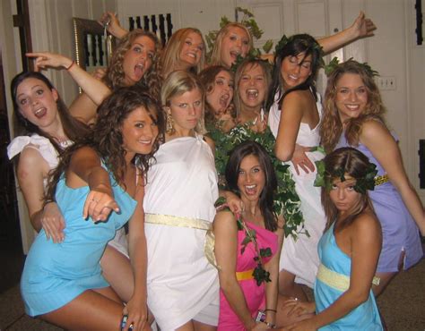 The 25 Best Sorority Party Ideas On Pinterest Sorority Costumes Toga Costume And Top Party