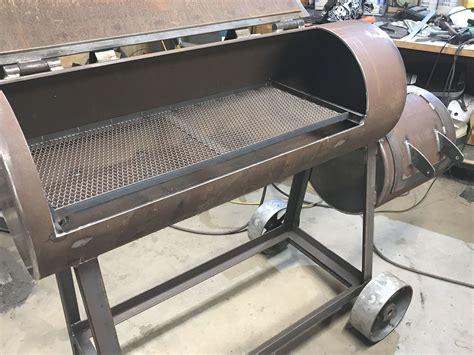 A trick to making the doors fit right is weld hinges on before you make final cut doorsmoker door smoker handles. Homemade reverse flow smoker nel 2020 | Forno a legna ...