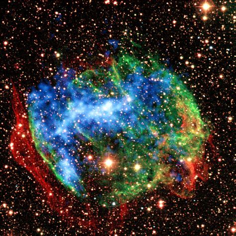 Beautiful Supernova Remnant Just 35000 Light Years Away From Our