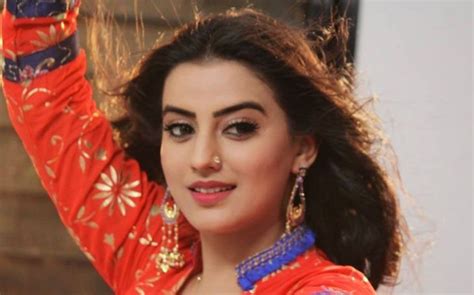 The Actress Came In Support Of Akshara Singh Said She Is Not Going