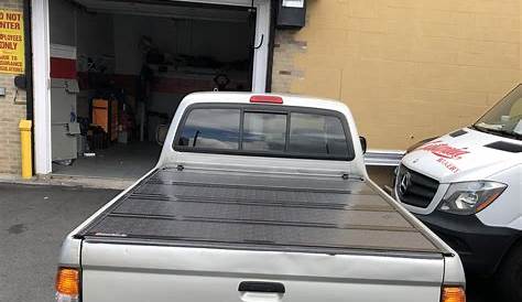toyota tacoma with bed cover