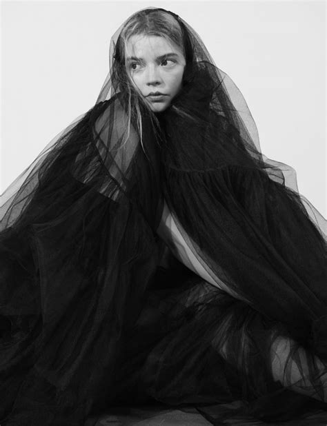 Родилась 16 апреля 1996 года в майами, флорида, (сша). Аня Тейлор-Джой - Anya Taylor-Joy фото №1122777