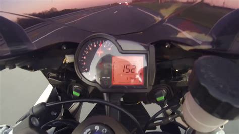 Riders benefit from improved top speed when tucked in behind the windscreen on long straights. Aprilia rs 125 Vmax 174 km/h full power top speed - YouTube
