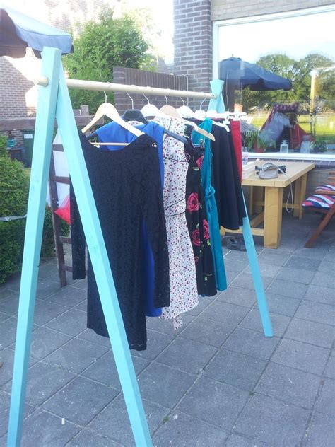 Pipes are perfect to use for clothing racks as they are very sturdy and will last a lifetime, you don't have to worry about them you may want to repeat the degreaser step again before you rinse and dry. Pin by Melody Pierce on DIY ideas (With images) | Yard ...