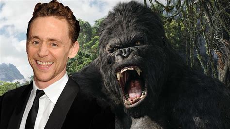 We know that tom hiddleston was the first actor to sign on now, hiddleston has come out to reveal the first details on who he's playing the film. Tom Hiddleston rivela alcuni dettagli su Kong: Skull Island