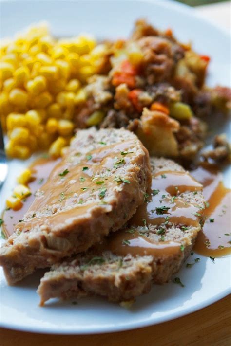 This turkey meatloaf recipe doesn't sacrifice any flavor. Thanksgiving Turkey Meatloaf Recipe | Lauren's Latest