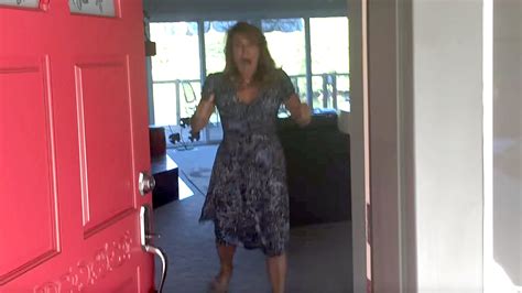 Watch This Mom Lose It When Her Daughter Surprises Her After Years Away Today Com