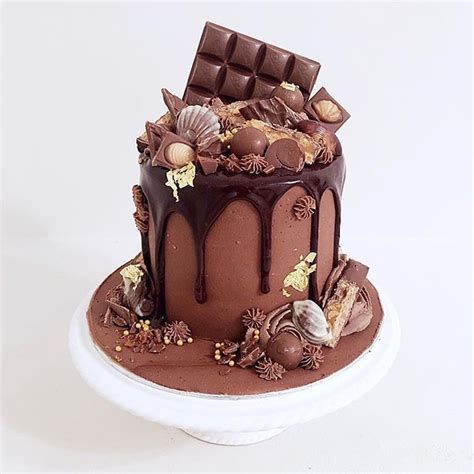 Butter Me Up Cakes Op Instagram Guylian And Lindt Balls Is My Kinda Cake This Was A Surprise