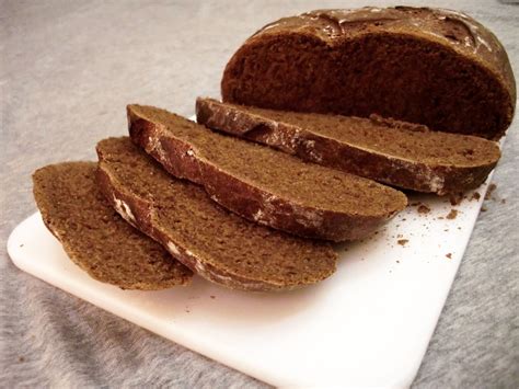 I love this bread, totally reminds me of my childhood. Career in the Oven: Dark German Rye Bread
