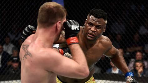 Alonzo menifield shoulder choke vettori vs fighter vs ufc on abc 2 april, 10, 2021. Stipe Miocic vs Francis Ngannou full fight video preview for UFC 260 main event - MMAmania.com