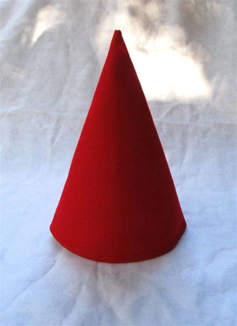 Make Felt Gnome Hats For The Garden Gnomes Costume Diy Halloween