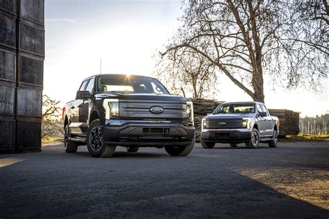 First Ride 2022 Ford F 150 Lightning Adds Finesse To Americas