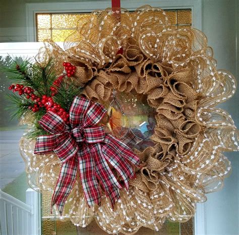 Pin By Custom Pallet Signs And Wreaths On A Wreaths Christmas Mesh