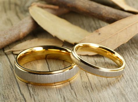 Https://tommynaija.com/wedding/best Gold For A Wedding Ring
