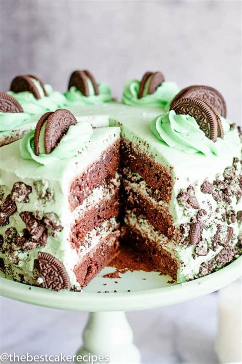 I created this simple chocolate chip cookie recipe that comes together quickly and uses things that you probably only have in your pantry! Mint Chocolate Cake {Easy Three Layer Cake Recipe with ...