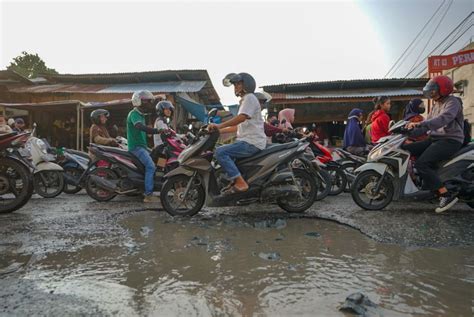 Media Center Pj Gubri Cek Jalan Rusak Ini Harapan Warga Suka Karya Kampar