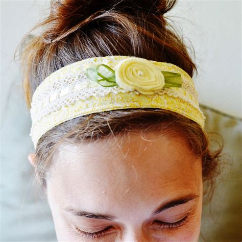 Snugglebug University Fabric Headband Tutorial