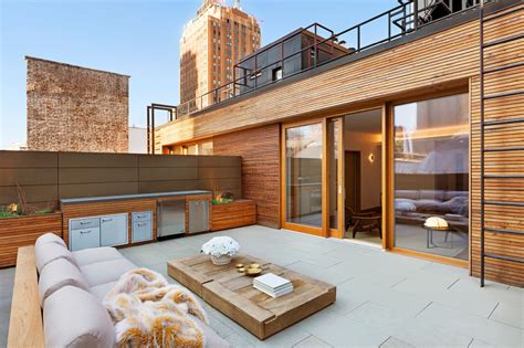 Great Homes With Beautiful Rooftop Decks And Terraces