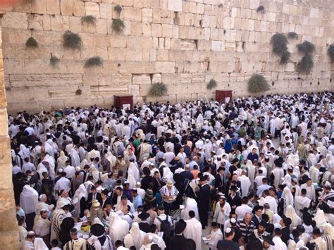 Jerusalem is dearer to us than anything. Throngs crowd Western Wall for holiday blessing under ...
