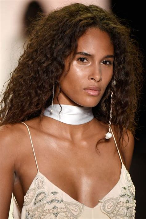 The Best Beauty Looks From Nyfw Spring 2017 Runway Hair And Makeup Spring 2017