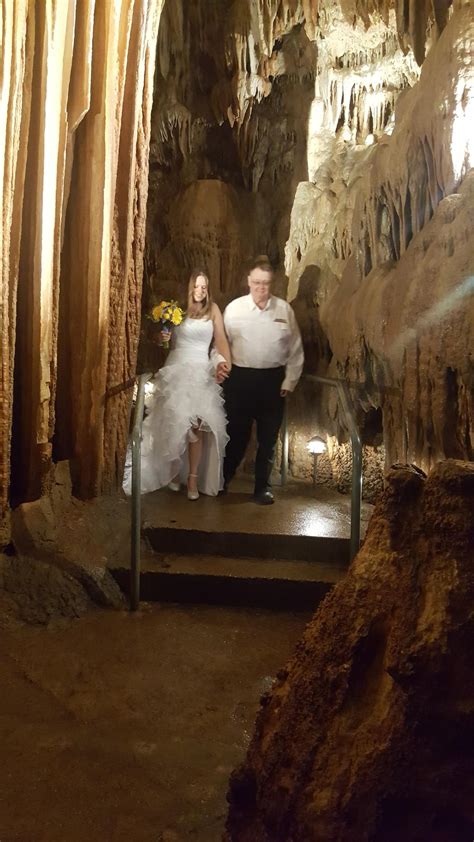 Walking To My Groom In The Cave Bridal Cave In Camdenton Mo Tip