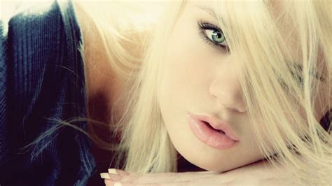 Wallpaper X Px Blondes Close Eyes Faces Green Lips Up