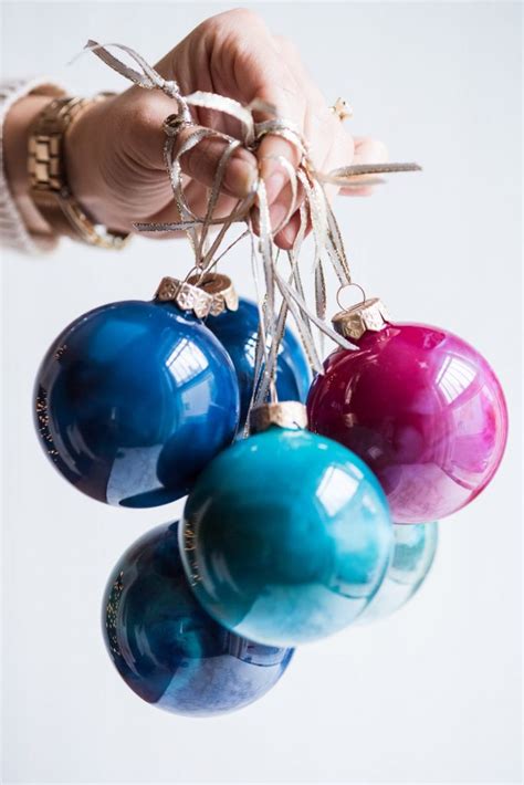 10 Gorgeous Homemade Ornaments You Can Make With Simple Glass Ornaments
