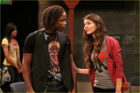 Full Sized Photo Of Victoria Justice Stage Fighting 11 Victoria