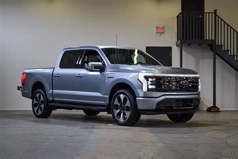 2022 Ford F 150 Lightning Standard Range Vehicle Details