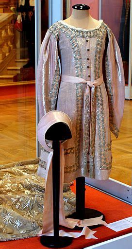 23 Romanov Dressescloths Ideas Vintage Outfits Historical Fashion
