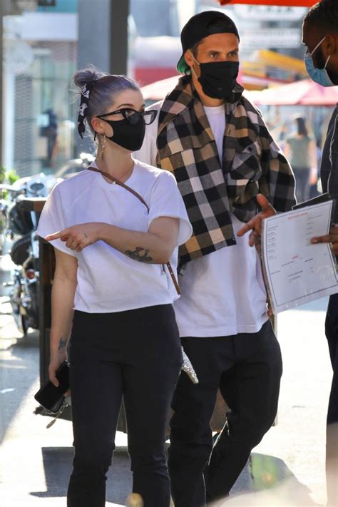 Kelly michelle lee osborne is a british model and fashion designer. Kelly Osbourne and her boyfriend - Seen at Chin Chin restaurant in West Hollywood-09 | GotCeleb