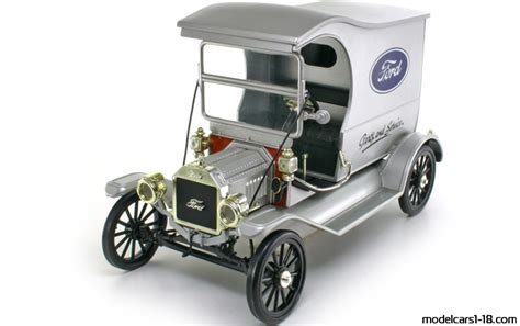 Ford Model T Delivery Van 1913 Universal Hobbies 118 Details