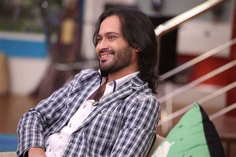 25 Styles Of Waqar Zaka That Helped Him Evolved As A Star 247 News