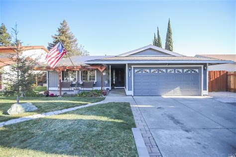 2638 Bloomfield Ct Fairfield Ca 94533 Mls 323003865 Redfin