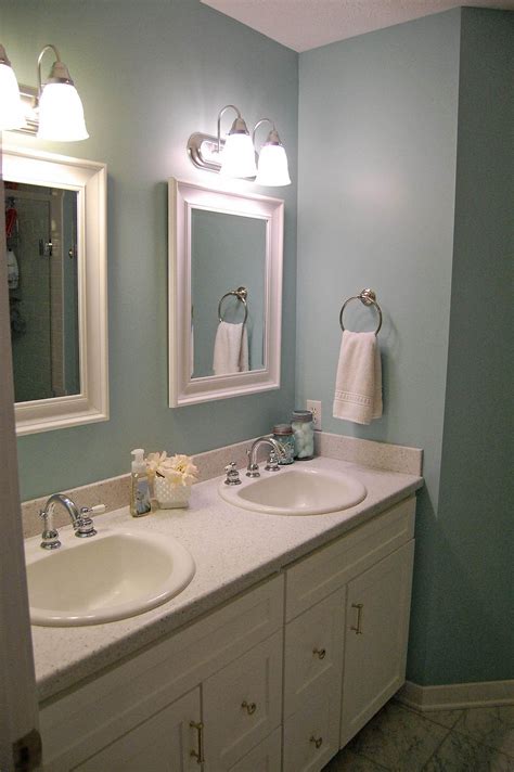 Https://tommynaija.com/paint Color/bath Rooms Painted Balmy Seas Wall Paint Color