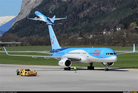 G Cpev Tui Airways Boeing 757 200 At Innsbruck Photo Id 1185846