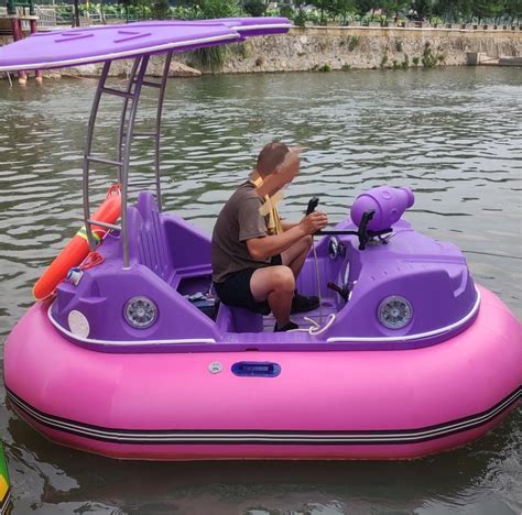 Water Park Equipment Car Shape Motorized Inflatable Electric Lake Bumper Boat China Inflatable