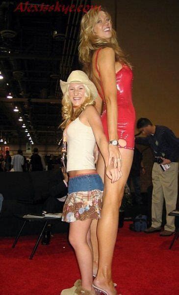 women who are extremely tall tall girls