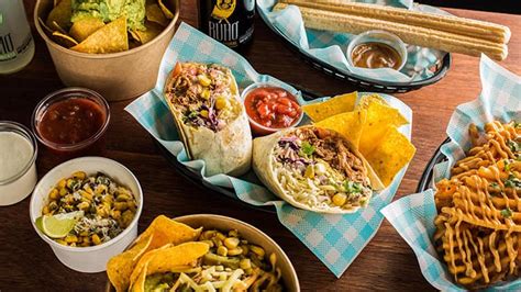 Watch the amazing art of our mexican being cooked in front of your eyes. 7 Yummiest Corporate Catering Trends in Melbourne | Order-In