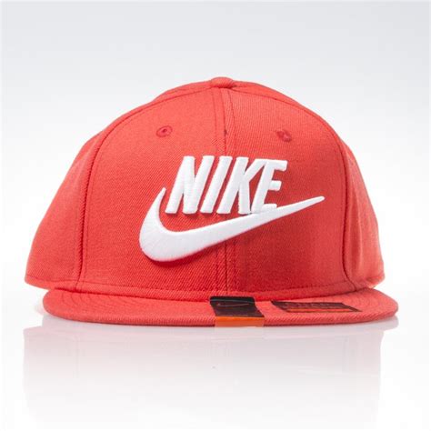 Nike Snapback Futura True Red 584169 697