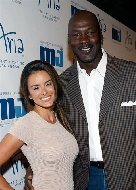 Take A Look At These Stunning And Inspiring Mixed Celebrity Couples Michael Jordan Celebrity