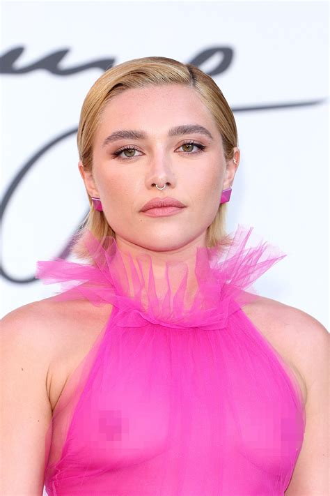 Florence Pugh Rocks Sheer Pink Dress At Valentino Show