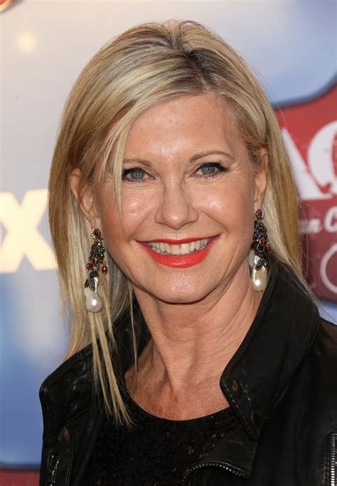 Olivia Newton John Picture 36 2013 American Country Awards Arrivals
