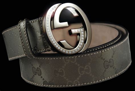 We all went a little gaga for the gucci belt in 2019, and we're showing no signs of slowing down. Stuart Hughes Gucci Platinum & Diamond belt - Stuart Hughes