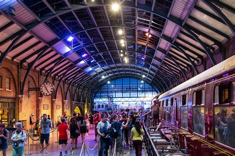 The Hogwarts Express Trains Station License Image 71324065